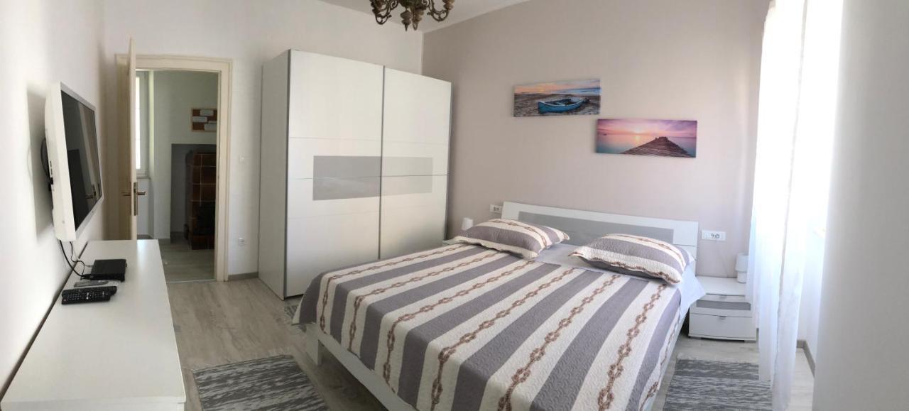 Apartment Batinica Шибеник Екстер'єр фото